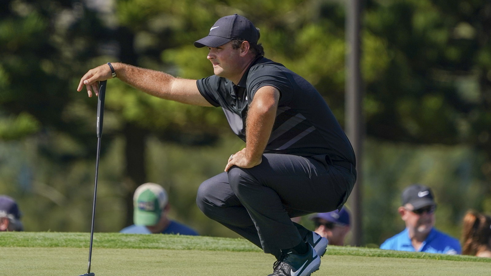 Patrick Reed PRAISED for using rules to his advantage